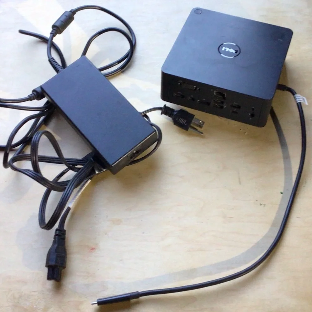 Dell TB16 Thunderbolt Dock with 180W charger adapter obo